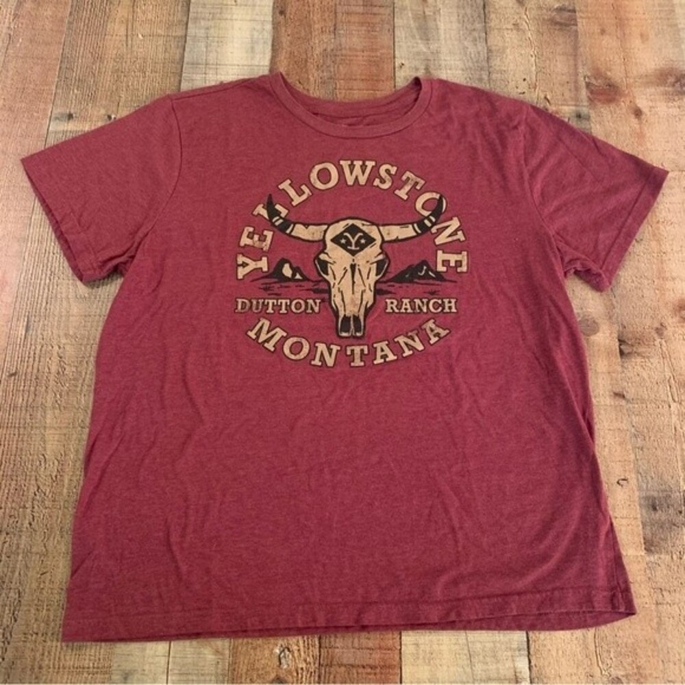 Yellowstone Dutton Ranch burgundy tshirt women’s 2XL